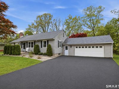 Property at 24 Berkshire Drive, Farmington, CT