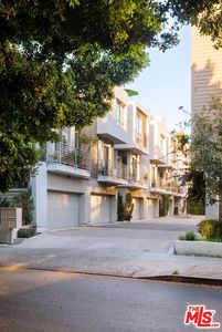 1400 N Fuller Ave Unit 16
