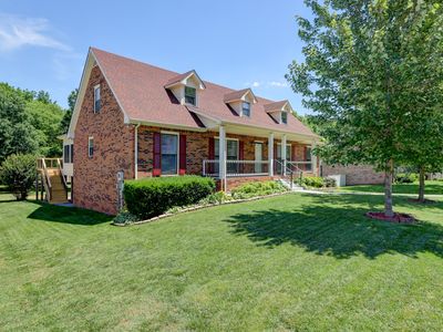 1030 Hillshire Dr