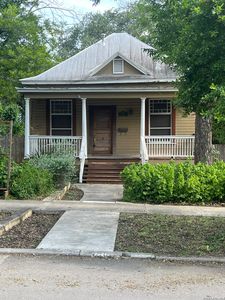 432 W WOODLAWN AVE