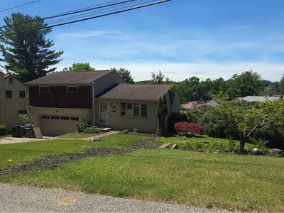 1094 Greenwood Dr