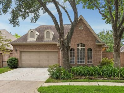 1319 Mission Chase Dr
