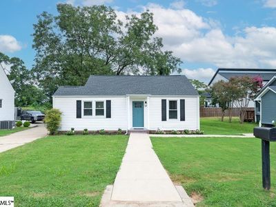 105 E Bearden St