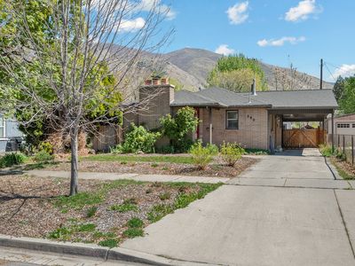 340 N 200th St W