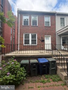 1326 22nd St NW
