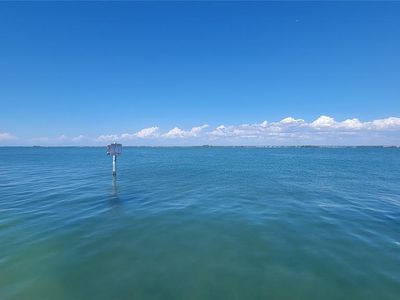 2 Causeway Blvd APT 101