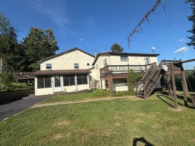 1143 River Rd