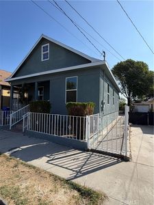 261 Kendall Ave