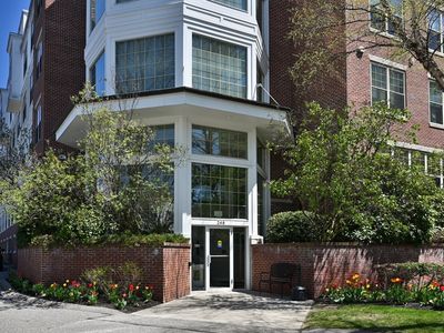 248 Albion St APT 324