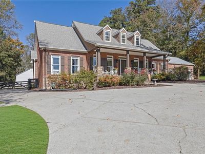 2325 Mountain Rd