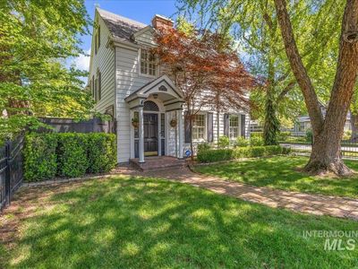 1424 E Warm Springs Ave