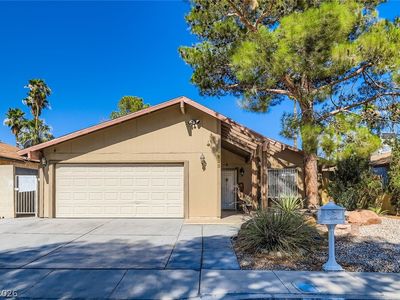 4723 Desert Vista Rd