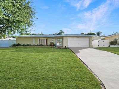 3900 Carnation Circle S