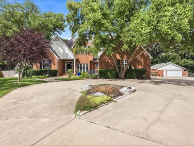 419 N Brook Forest Rd