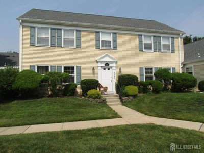572N Westport Ln