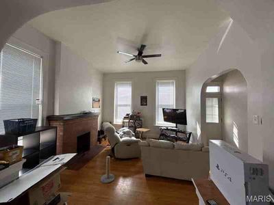 1053-1057 S Vandeventer Ave