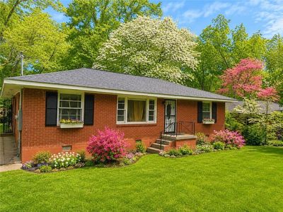 25 Bromack Dr SE