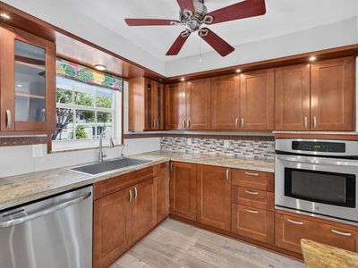 2820 NE 30th Street #9