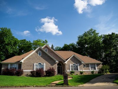 2022 Hummingbird Ln