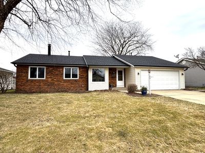 218 Larchwood Ln