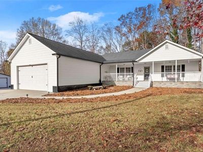 6045 Mockingbird Rd