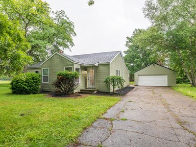 625 Walnut Ln