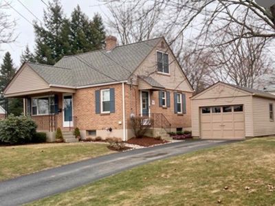 Property at 9 Assabet Ln, Worcester, MA