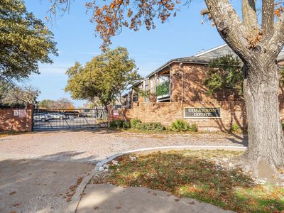 18333 Roehampton Dr APT 1323