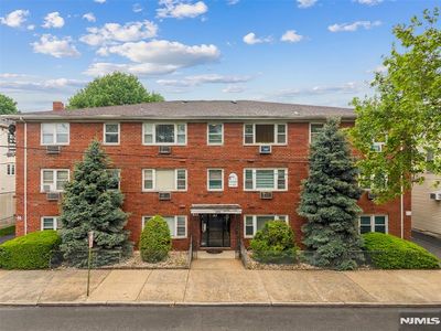 475 Elm St APT 1C