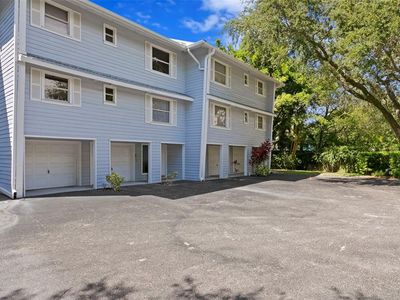 4863 W Flamingo Rd #2
