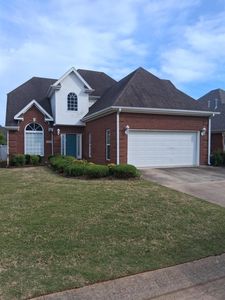 904 Helen Dr
