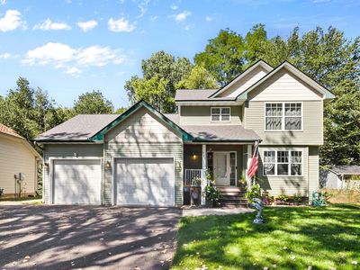 379 Wheelock Pkwy E