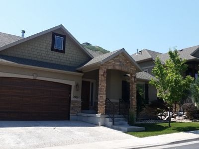 1336 E Vista Valley Dr