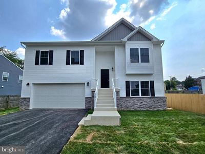 121 Bishop Ave