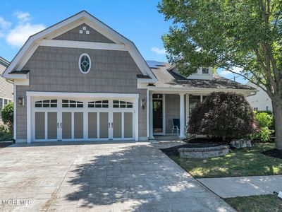 10 Iselin Lane