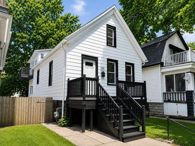 335 N 41st STREET