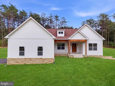 42 Spruce Ln