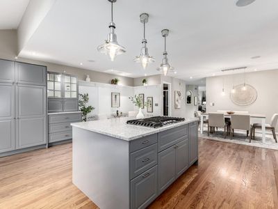 222 S Marion Pkwy