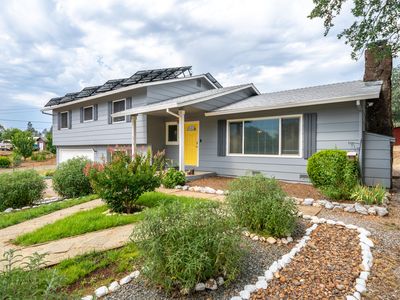 3638 W Anderson Dr