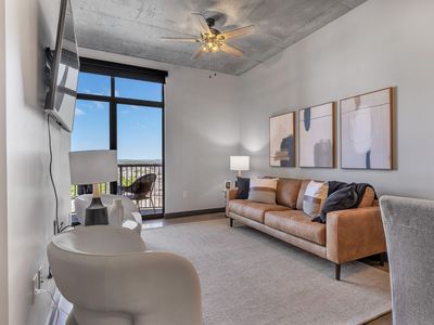 1510 Demonbreun St APT 806