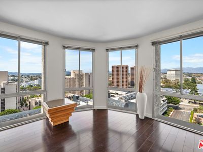 800 W 1st St APT 1210