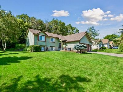 626 Hillside Dr