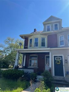 744 8th Ave