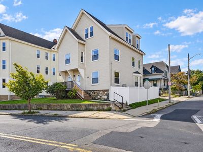 397 Ferry St #3