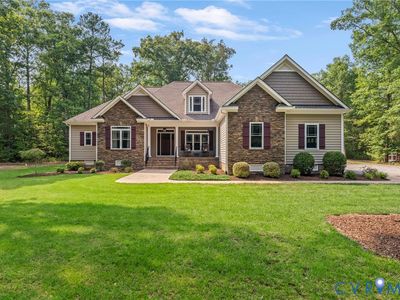 6009 Swans Ln