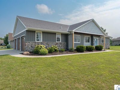 Property at 2232 Coventry Ln, North Mankato, MN