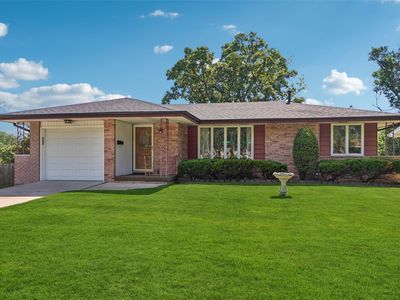 3233 Linworth Ln