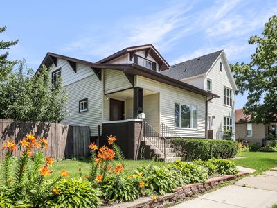 5441 S 74th Ave