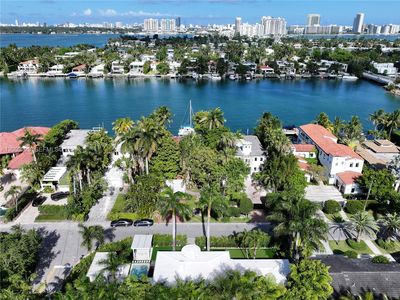 330 E San Marino Dr