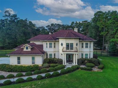 19523 Riverwalk Dr